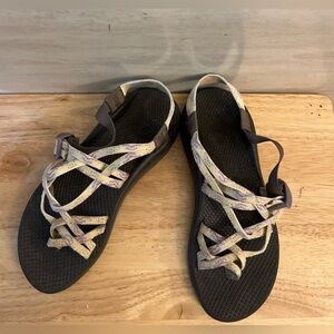 Chaco ZX/2 Classic sport sandals with a toe loop  adjustable straps